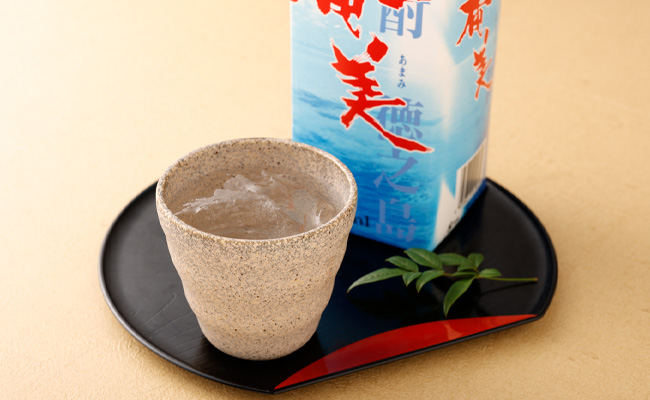 【年12回定期便】 黒糖 焼酎 奄美 1800ml×3本セット 25度 3本×12回 合計36本 パック 糖質0【毎月発送】 お酒 アルコール 鹿児島