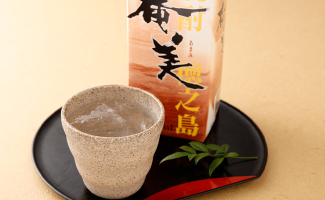 【年6回定期便】黒糖 焼酎 奄美 1800ml×3本セット 30度 3本×6回 合計18本 パック 糖質0【2ヶ月ごとに発送】 お酒 アルコール 鹿児島