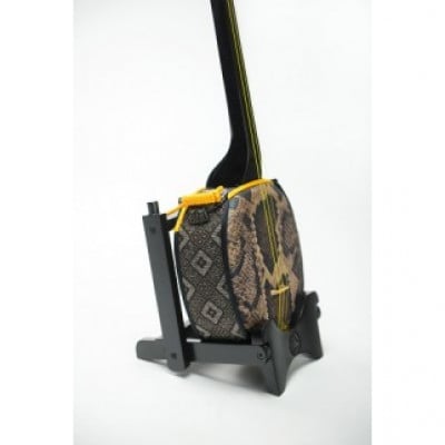 真壁型奄美三味線(黒塗り)