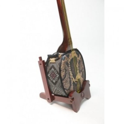 高級黒檀真壁型奄美三味線(スンチ塗)