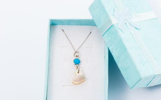 悠ヶ風の夜光貝 ＜ シルバーハートネックレス ＞