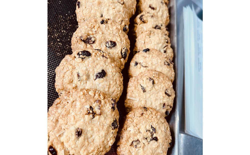 自家製チョコレートチャンク＆ホワイトチョコレートとクラベリーのオートミール クッキー詰合せ