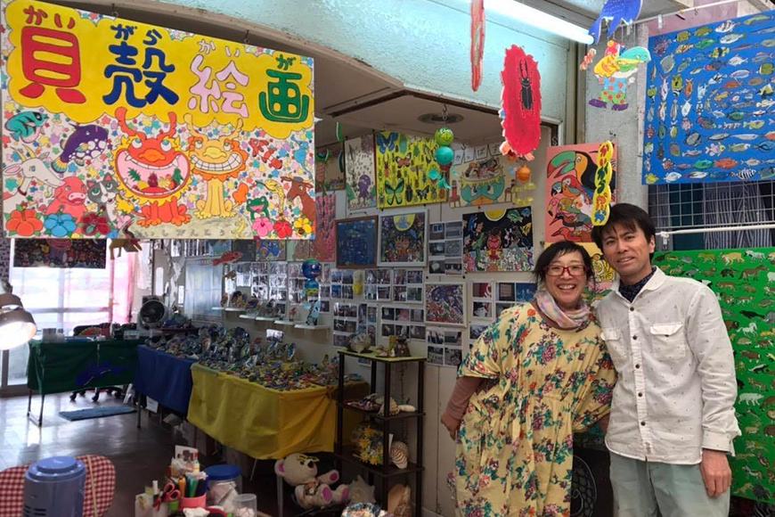 【貝殻絵画】ウミガメと龍宮城になった首里城（パネル）