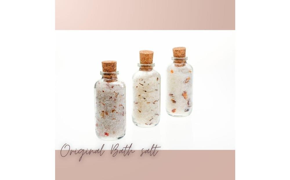 心と体をリセット! 極上のリラクゼーションヨガ+アロマヘッド