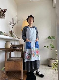 琉球びんがたリネンエプロン　ブルー