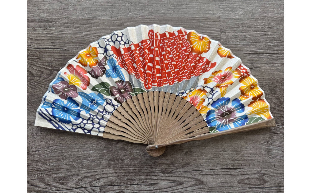 手染めびんがた月桃紙扇子〜首里のまちなみ〜