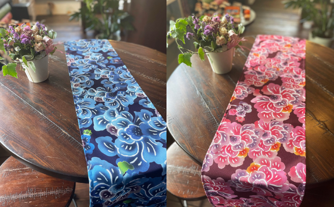 【アエラス】テーブルランナー | 紅琉 BINRYU アラヤプランニング株式会社 | 沖縄 伝統工芸 びんがた 紅型 | テキスタイル 柄 花柄 | テーブルランナー テーブルセンター ティーランナー センタークロス 食卓飾り布 ベッドスプレッド アエラス