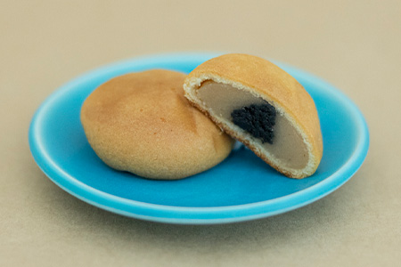 【沖縄の伝統菓子くんぺんバラエティ】琉球焼菓子 くんぺん 20個 & ミルクくんぺん 8個【合計28個】【お土産でも大人気】 KB-20-1