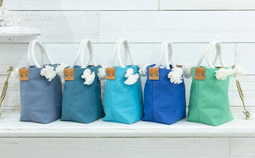 当返礼品は【カラー:ココア】となります。ご注意ください。