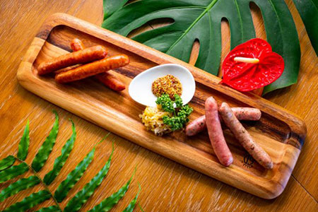 IB-16 石垣島ビール工房 自社製パストラミ300ｇと至福の手作りソーセージ3種セット〈あらびき・チョリソー・ガーリック〉