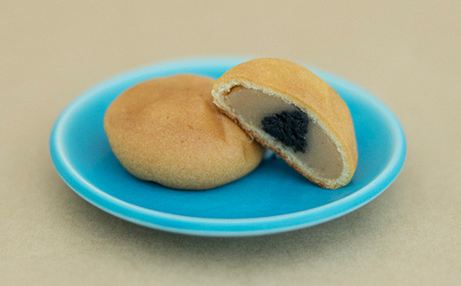 【沖縄の伝統菓子くんぺんバラエティ】琉球焼菓子 くんぺん 20個 & ミルクくんぺん 8個【合計28個】【お土産でも大人気】 KB-20-1