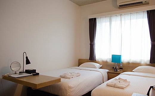 ホテルエメラルドアイル石垣島宿泊券　ツインベット２名様（無料朝食付）EI-003 ツインベット2名様