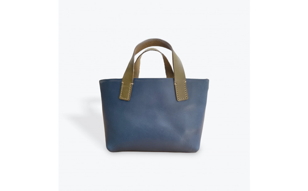 レザートートバッグ（ブルー）浦添市限定ヤクルトスワローズ　つば九郎刻印入り