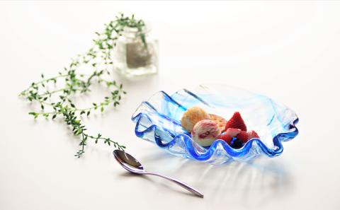 【癒しの沖縄】　「碧波　3点セット」（グラス＆お皿） 名護市 ガラス 琉球ガラス 森のガラス館 伝統 工芸 やちむん コップ グラス セット プレゼント ギフト 贈答 贈り物 おすすめ 人気 工芸品 食器 お皿 カップル