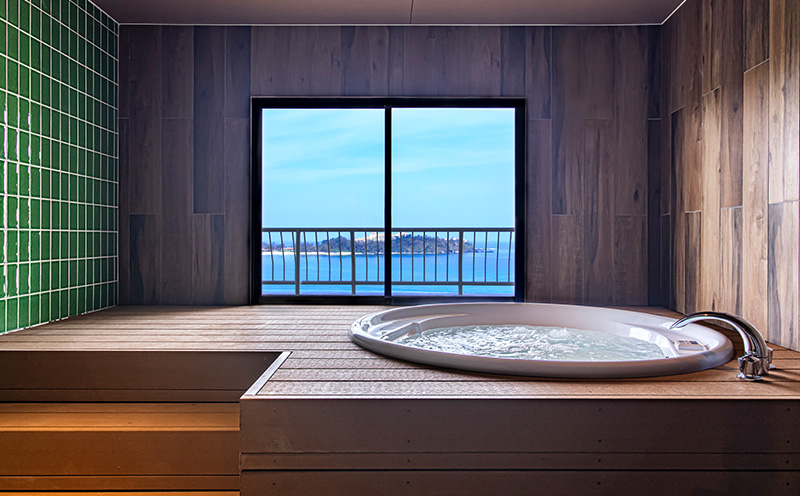 Sun-coast Ocean Suite　ペア宿泊券1泊【朝食・夕食付】 名護市 沖縄 おきなわ 旅行 宿 ホテル 1泊2日 レストラン 海 バカンス 人気 おすすめ ギフト プレゼント 贈り物 補助券 お食事 宿泊 宿泊券 ギフト券