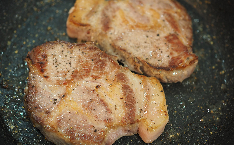 【訳あり】あぐー豚肉ロースブロック　400g 簡易包装シリーズ【白豚あぐー】 訳アリ 豚 肉 簡易包装 SDGS スライス ステーキ あぐー 名護市 銘柄豚肉 簡単料理 アレンジ おかず 食品 国産豚 うまみ 冷凍 真空パック やんばる 国産