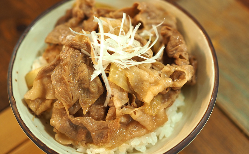 【3ヵ月定期便】【訳あり】あぐー豚肉切り落とし　１kg（ 500g×2パック）簡易包装シリーズ【白豚あぐー】 訳アリ 豚 切り落とし 簡易包装 SDGS 豚汁 あぐー 名護市 銘柄豚肉 簡単料理 アレンジ おかず 食品 国産豚 うまみ 冷凍 真空パック 2パック 2袋 やんばる