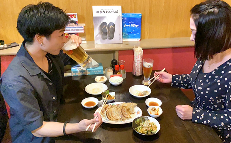 【餃子の河童軒】冷凍餃子14個入り×4パック 　 スタミナ 中華 ぎょうざ ギョウザ おかず ニンニク 手作り お供 ジューシー 旨味 グルメ 加工食品 なご お取り寄せ ご当地 沖縄 　送料無料 名護市 ふるさと納税