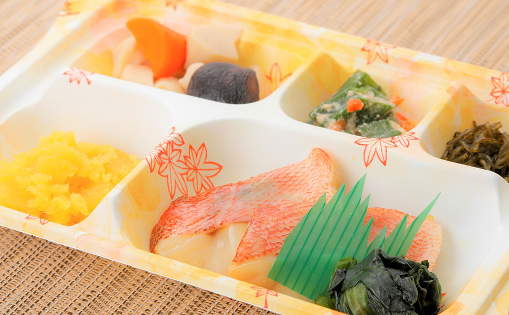 安否確認付 お弁当宅配サービス (5回コース)【名護市内限定】　 宅配クック123名護店 沖縄県 名護市内 お弁当 宅配サービス 安否確認 お弁当宅配 5回コース 日替わりお弁当 高齢化 見守り 訪問 配達 おすすめ オススメ 普通食 サポート お届け 限定