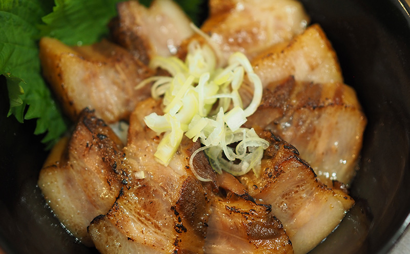 【3ヵ月定期便】【訳あり】あぐー豚肉バラブロック　400g 簡易包装シリーズ【黒豚あぐー】 訳アリ 豚 バラ 簡易包装 SDGS 串 豚汁 あぐー 名護市 銘柄豚肉 簡単料理 アレンジ 定期便 食品 国産豚 うまみ 冷凍 真空パック やんばる 肉