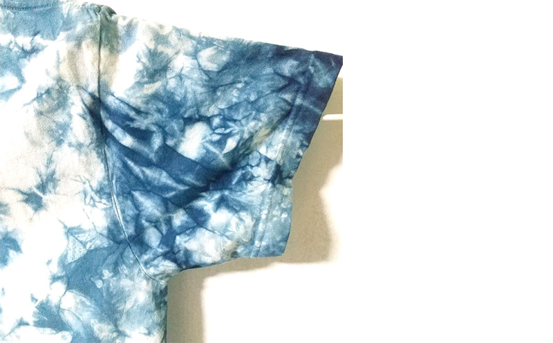 【琉球藍染ちょく工房】琉球藍染めＴシャツ ～ムラ染め～