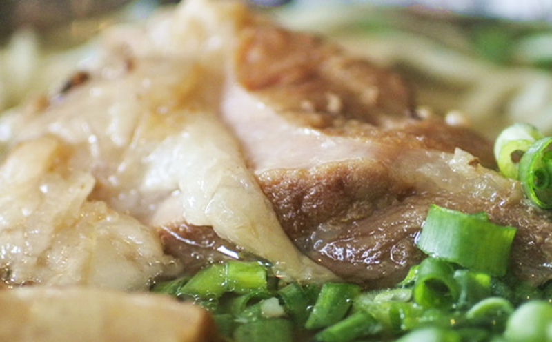 【沖縄そば】自家製麺上原そば店　ソーキそばセット（生麺4食入り）