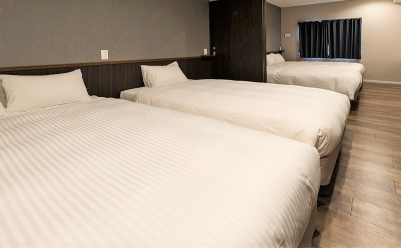 Ahman Inn Island Yagaji（8名様まで）素泊り宿泊券＋『calm凪』屋我地島焼詰め合わせ2セット