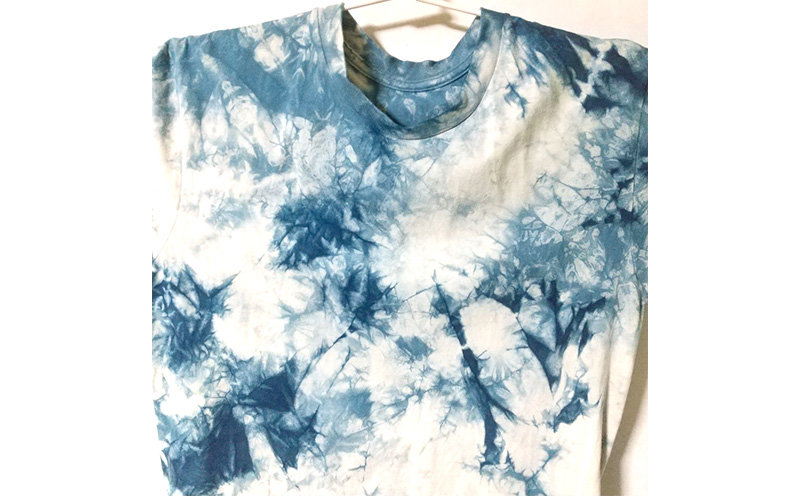 【琉球藍染ちょく工房】琉球藍染めＴシャツ ～ムラ染め～
