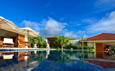 ザ・ブセナテラス　ペア宿泊券（ クラブヴィラ・プレジデンシャルスイート ）