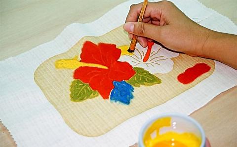 琉球紅型染め色差＆ミンサー織体験（4枚）