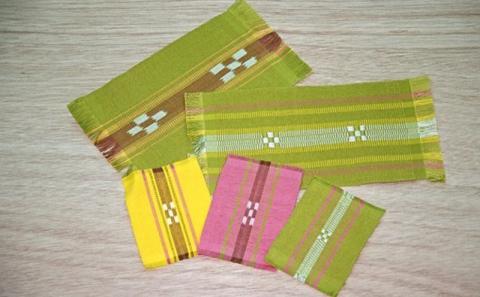 琉球紅型染め色差＆ミンサー織体験（4枚）