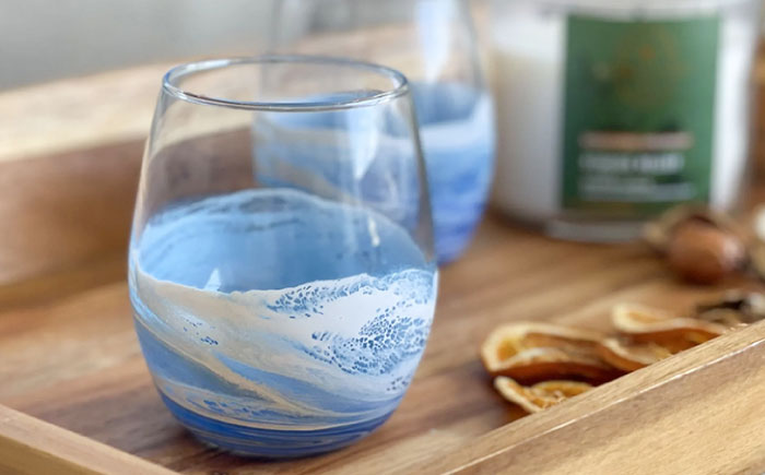 レジンアート 『波のグラス』 ワイングラス (ブルー) グラス カラス 雑貨 おしゃれ かわいい 沖縄市 / Kays Artistry [BCAG012]