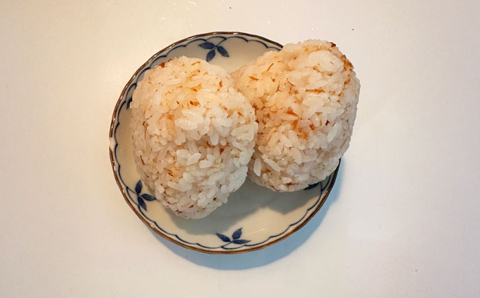 お魚屋さんの手作り 塩麹入りマグロジャーキー粉末 (3袋) お魚屋さん 手作り マグロ ふりかけ 塩? 沖縄市 / 魚商ばってん [BCCE006]