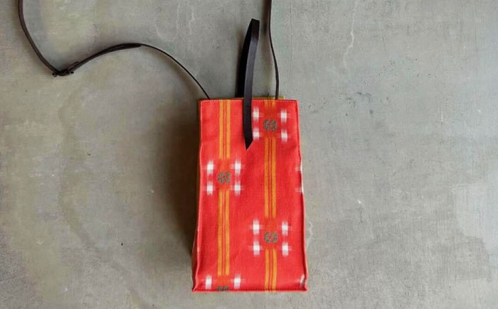 『琉球花織Bell-box』 箱型ショルダーバッグ (オレンジ) ファッション 小物 雑貨 ミニバッグ コンパクト 沖縄市 / FABRIC SHOP MINAMI [BCCS015-01] オレンジ
