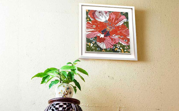 【宏次染工房 / 沖縄県認定工芸士 金城宏次】紅型額装 『蝶にハイビスカス』 絵画 額入り 伝統工芸品 おしゃれ 沖縄市 / コザ工芸館ふんどぅ [BCAU008]