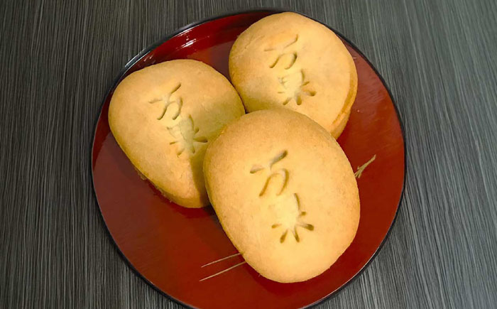 【沖縄高級焼き菓子2種セット】銘菓 琉球酥 (りゅうきゅうすー)・万果酥（マンゴーすー） 16個×1箱 和菓子 茶菓子 お土産 お取り寄せ ギフト 沖縄市 / 琉球酥製造所 [BCDO006]