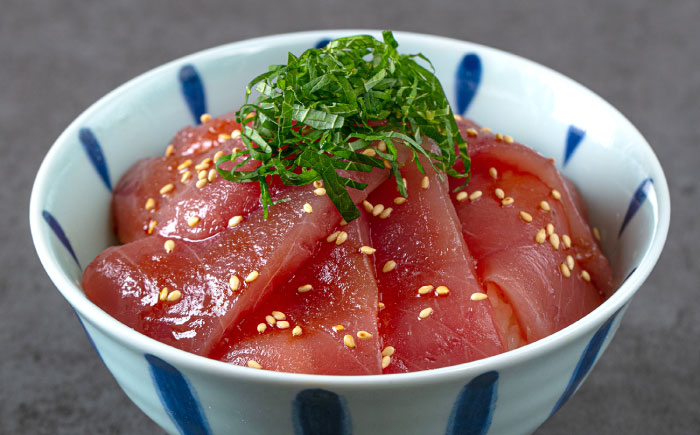 冷凍キハダマグロ 1kg (500g×2パック) マグロ まぐろ 小分け 冷凍 刺身 赤身 沖縄市 / 沖縄市漁業協同組合 パヤオ直売店 [BCDZ001]