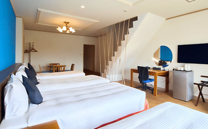 スーペリアルーム 1泊2日 宿泊券 (最大4名様/朝食付き) 未就学のお子様 添い寝無料 宿泊利用券 沖縄旅行 ホテル チケット ギフト 沖縄市 / ライカムファミリーリゾートホテル [BCEH001]