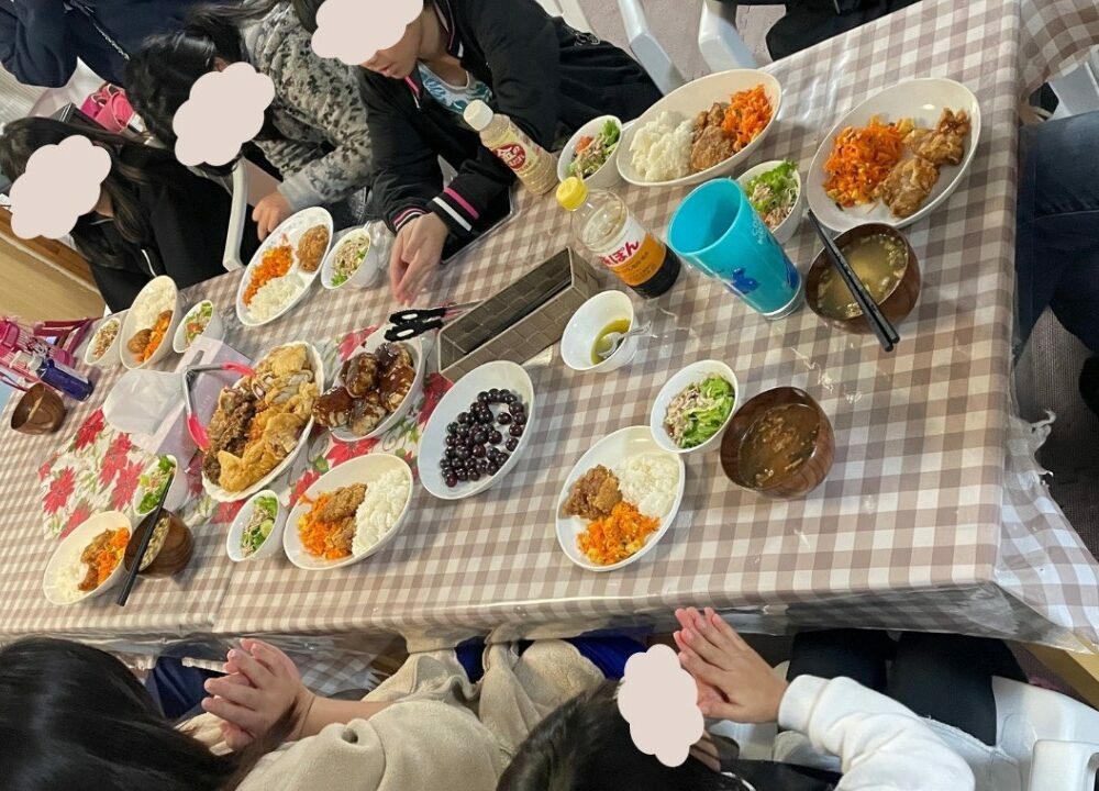 安心できる居場所づくり・物資提供の支援 (30000円分) こども食堂 子供 支援 応援 ボランティア 沖縄市 / 一般社団法人子どもフードバンクKFB [BCAF006]