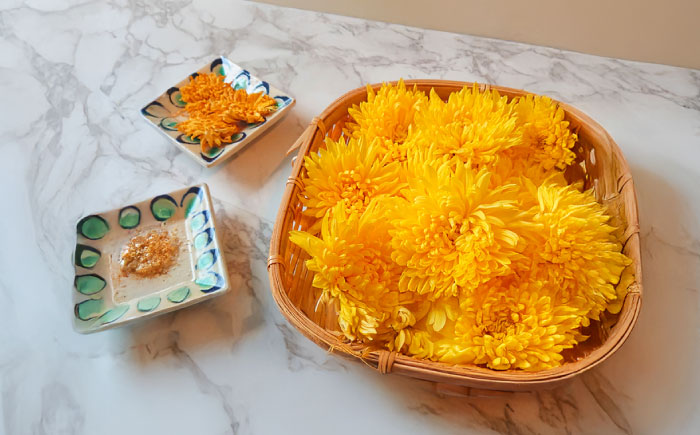 沖縄県産食用菊100％ 黄金のまーす 塩 4袋入り (70g×4) マース しお お塩 食塩 調味料 ギフト 沖縄市 / HEARTY PARTY OKINAWA [BCCA001] 常温 ストック