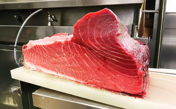 お魚屋さんの手作り 塩麹入りマグロジャーキー粉末 (3袋) お魚屋さん 手作り マグロ ふりかけ 塩こうじ 沖縄市 / 魚商ばってん [BCCE006] 常温 ストック