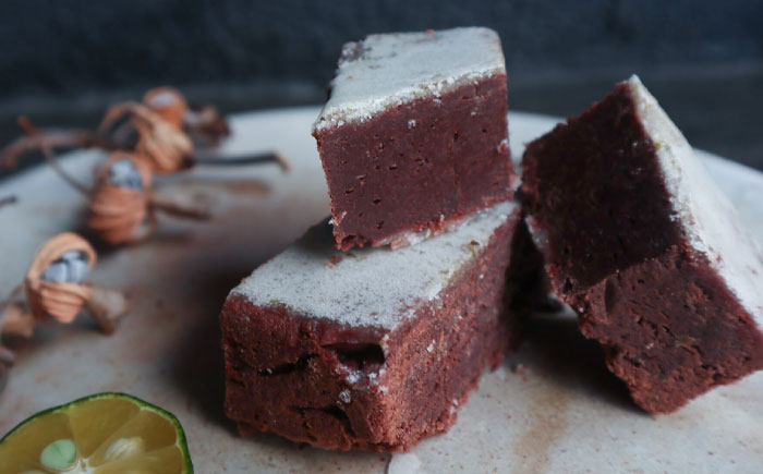 ブラウニー 3個セット 沖縄フレーバー (パイナップルミントマリーゴールド ・ 黒糖カラキ ・ シークヮーサー月桃) 沖縄市 / Lives Chocolate [BCEI007]