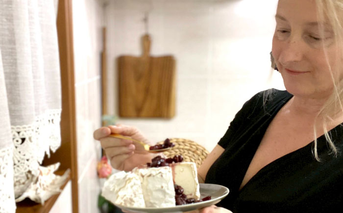 Cheeseanista チーザニスタ Little Island tyri リトルアイランドティリー (ギリシャ風マリネードチーズ 牛乳×3) 沖縄市 / Little GREEK Kitchen [BCAT001]