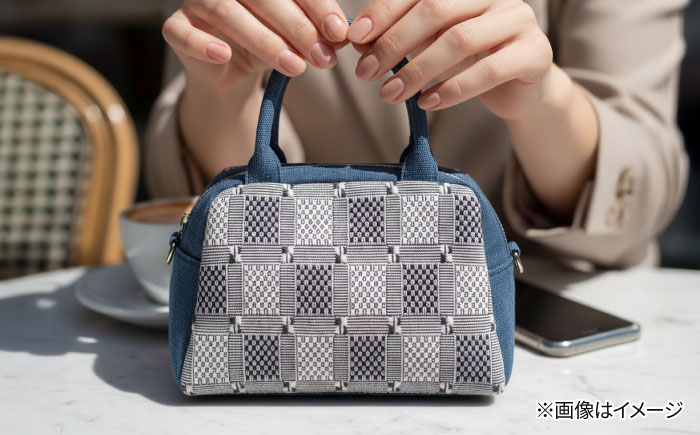 琉球花織ランチポーチ+plus (2カラー) ハンドバッグ 手提げバッグ 小さめ おしゃれ レディース 沖縄市 / FABRIC SHOP MINAMI [BCCS002] ヤシラミ花織 (紺色・グレー)