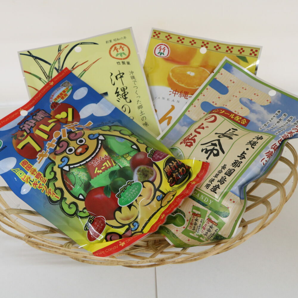 沖縄市のお菓子 食べ比べ 飴玉4袋セット あめ キャンディ お菓子 詰め合わせ 沖縄市 5000円 / 沖縄市観光物産センター夢プラザおきなわ [BCBE002]