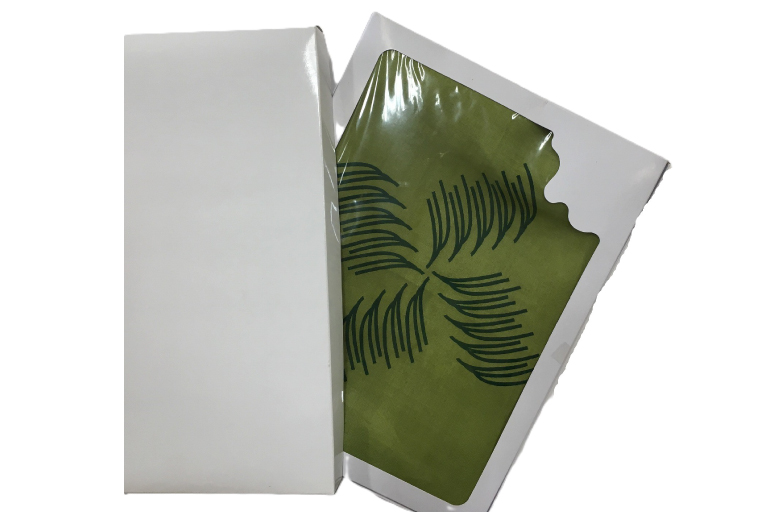 ウージ染め大判風呂敷｜風呂敷 ウージ染め ウージ 染物 テーブルクロス さとうきび 沖縄 伝統 沖縄県 豊見城市(AI024)