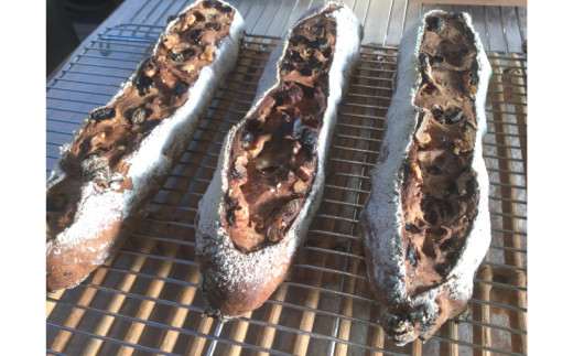 BB004-1　シンプルパンのスペルト・ノアレザン