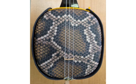 「三線工房ダイキ」南洋白木　人工張り三線セット｜三線 沖縄 楽器 音楽 日本 初心者 セット 初心者セット 三線工房 沖縄三線 おきなわ 送料無料 豊見城市(CU001)