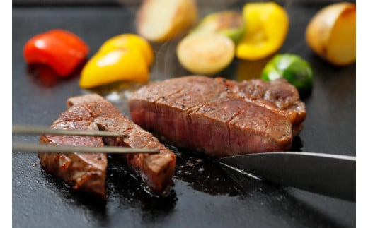 石垣牛・ステーキ肉 ヒレ 360g（約180g×2枚）|肉 お肉 にく 牛肉 ヒレ 石垣牛 ステーキ  沖縄県 豊見城市（AG018-1）