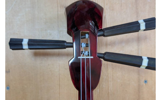 ★選べるレジンバチ★「三線工房ダイキ」チュン材赤塗り 蛇皮二重張り三線セット｜三線 三線工房 沖縄 セット 三線セット バチ レジンバチ 沖縄県 豊見城市(CU008)